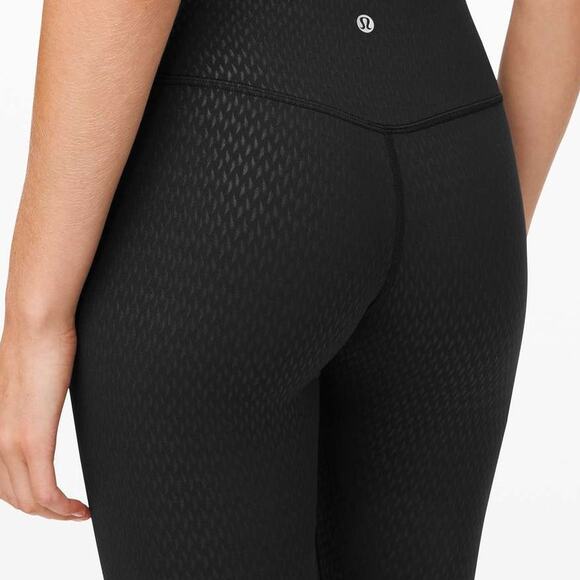 Lululemon Align Crop 21" Diverge Emboss Black Women's Size 2 Excellent Condition - Picture 3 of 8